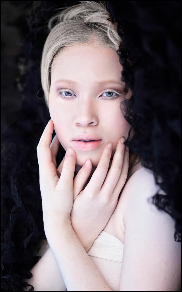 Female model photo shoot of Lauren Elayna Hall