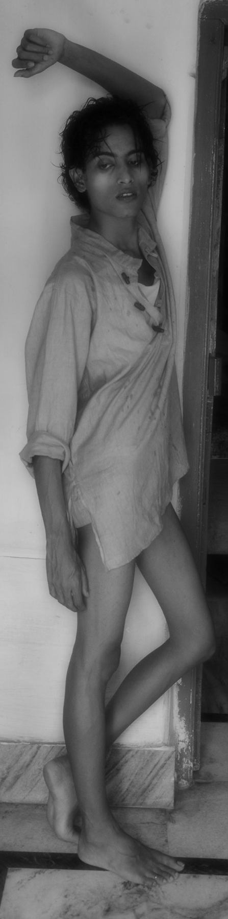 Female model photo shoot of Ratri_Rajesh