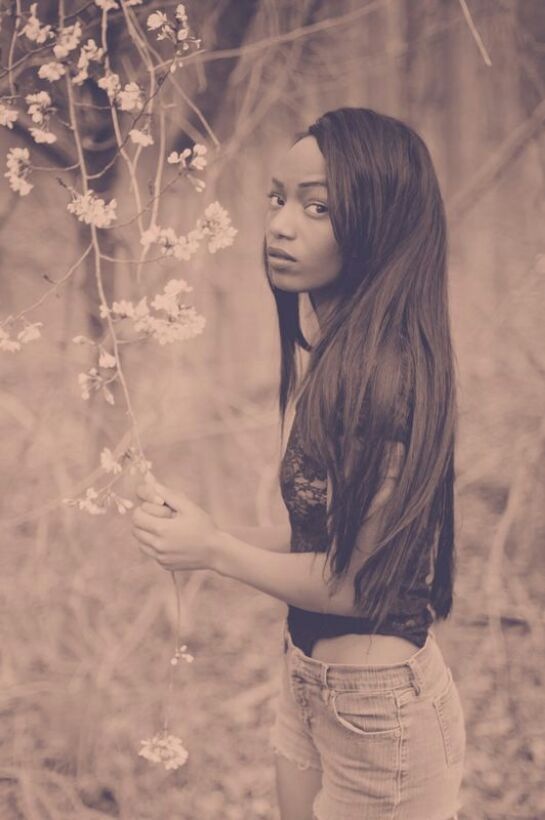 Female model photo shoot of Zakira Chavae