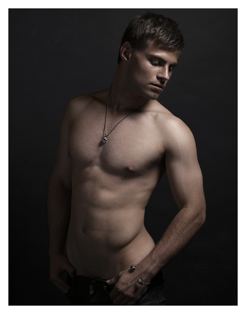 Male model photo shoot of Gordon James