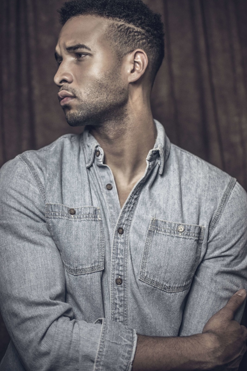 Male model photo shoot of Darian M Sims