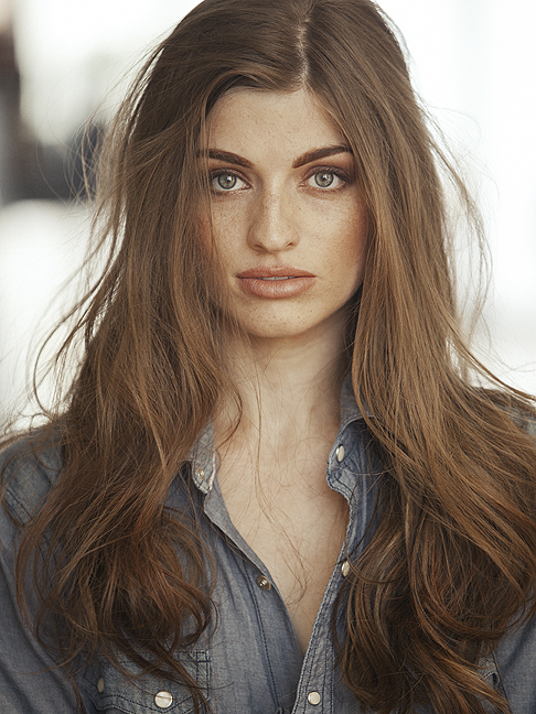 Female model photo shoot of Nicole Wartenberg