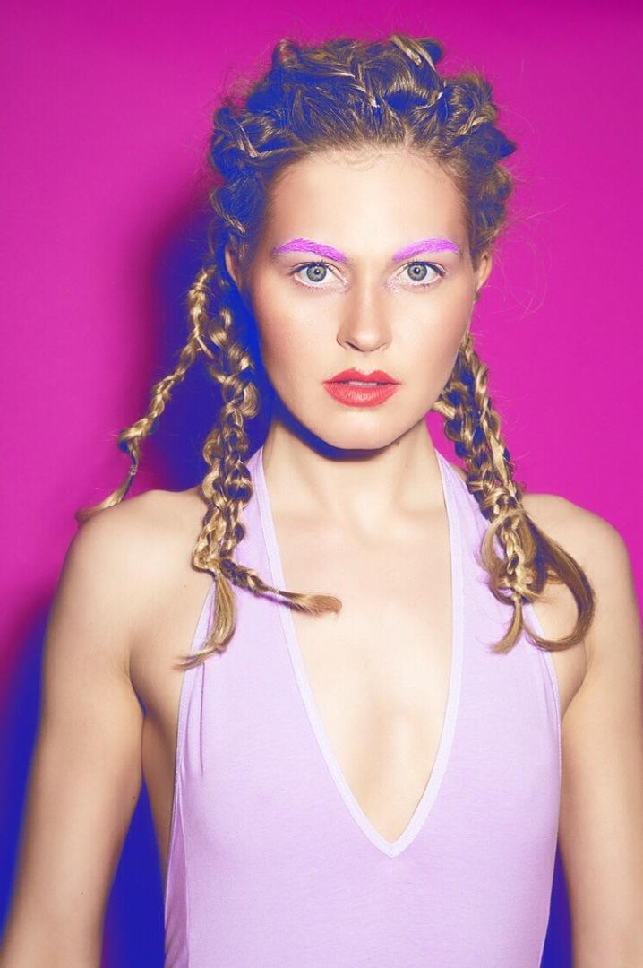 Female model photo shoot of JenniferEhrkeHair