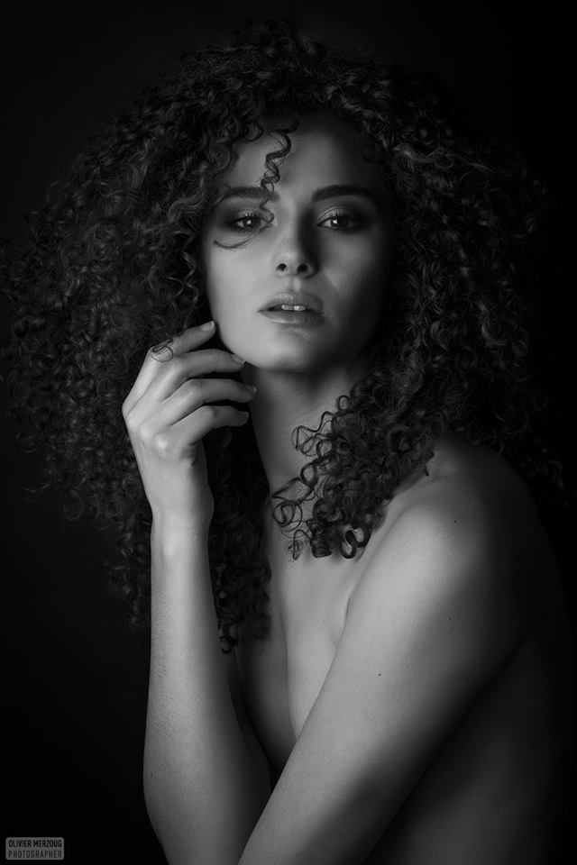 Female model photo shoot of SarraSa