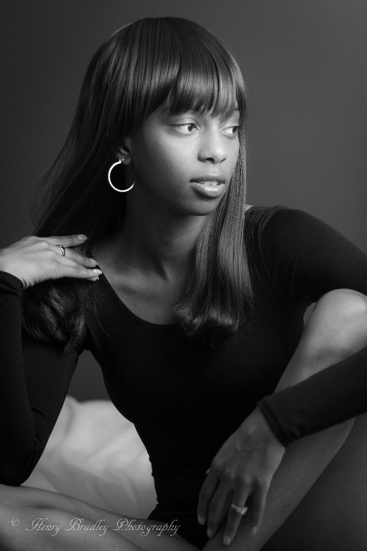Female model photo shoot of Telliey Renee by Henry Bradley Photography
