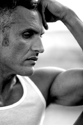 Male model photo shoot of TINO PERDOMO