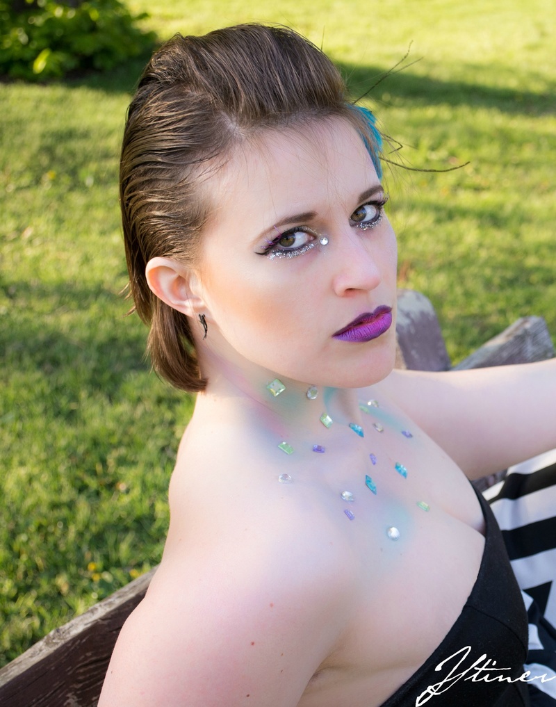 Female model photo shoot of Kealia92 and Lyssa Brianne by JStiner  in Springfield, IL, makeup by LWagner
