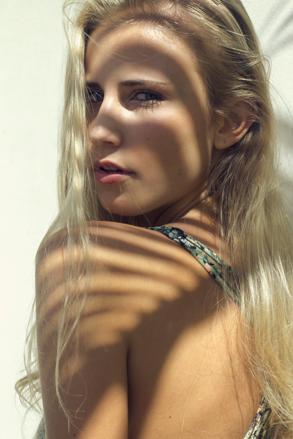 Female model photo shoot of AmeliaJanesphotography