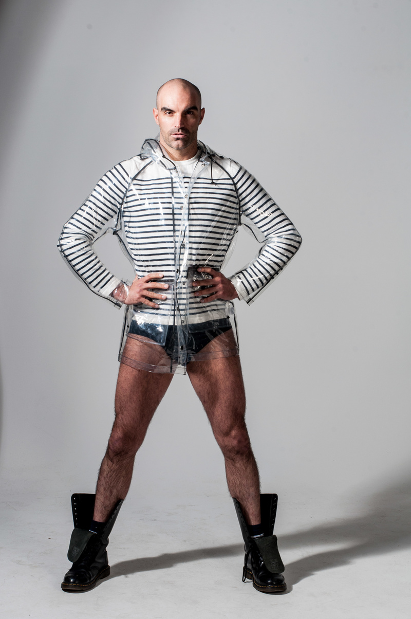 Male model photo shoot of ian darrich
