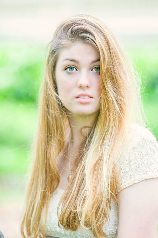 Female model photo shoot of Dani Morris by PatRat