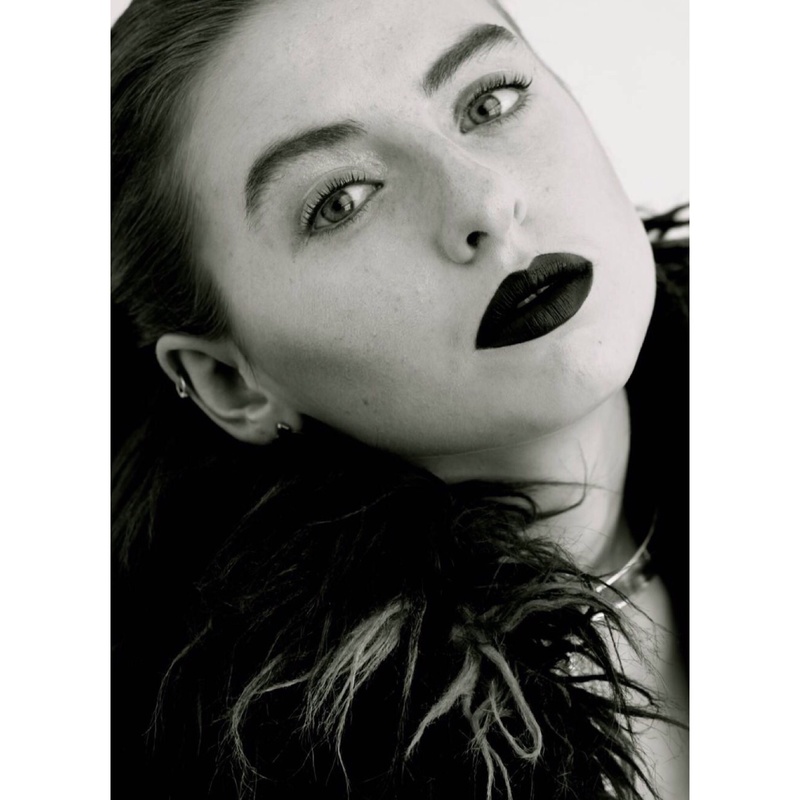 Female model photo shoot of makeupbyjeta in London
