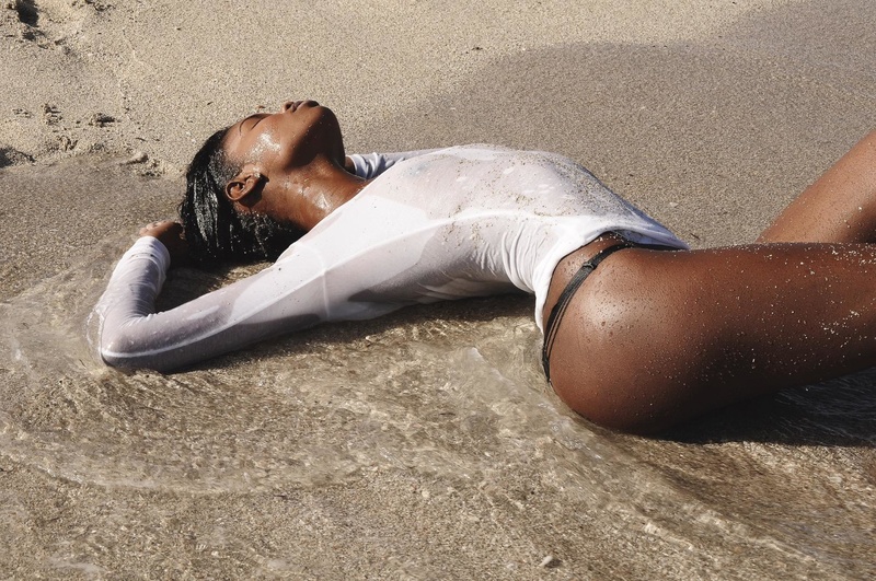 Female model photo shoot of Josi W in Miami Beach