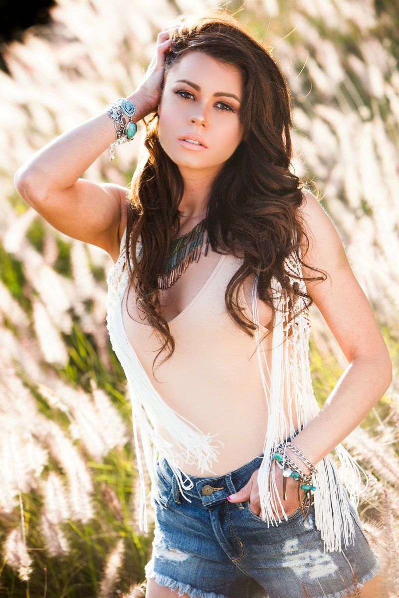 Female model photo shoot of Jenhwilke in California