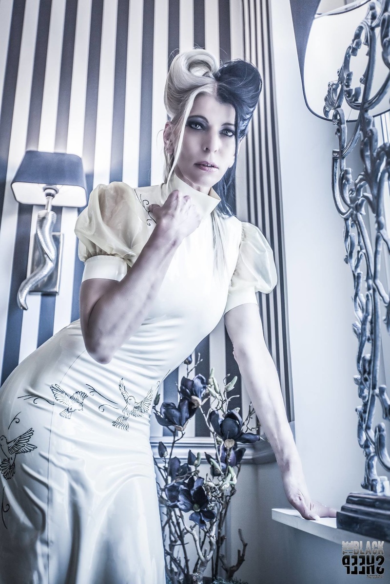 Female model photo shoot of Brigitte More in germany