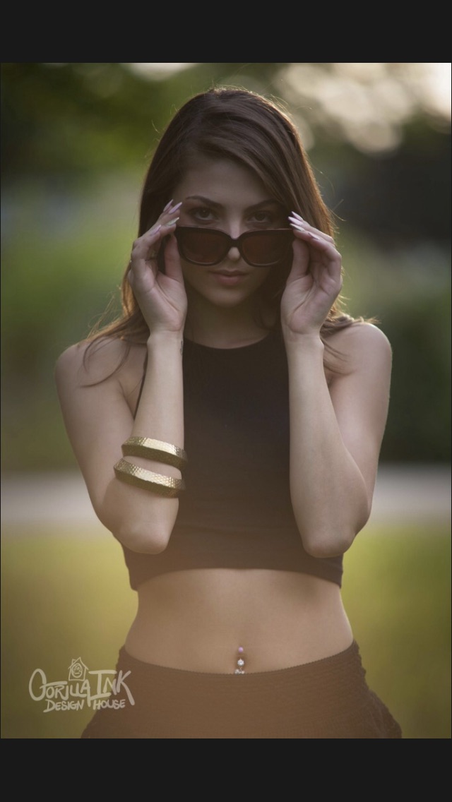 Female model photo shoot of alyssiamarie