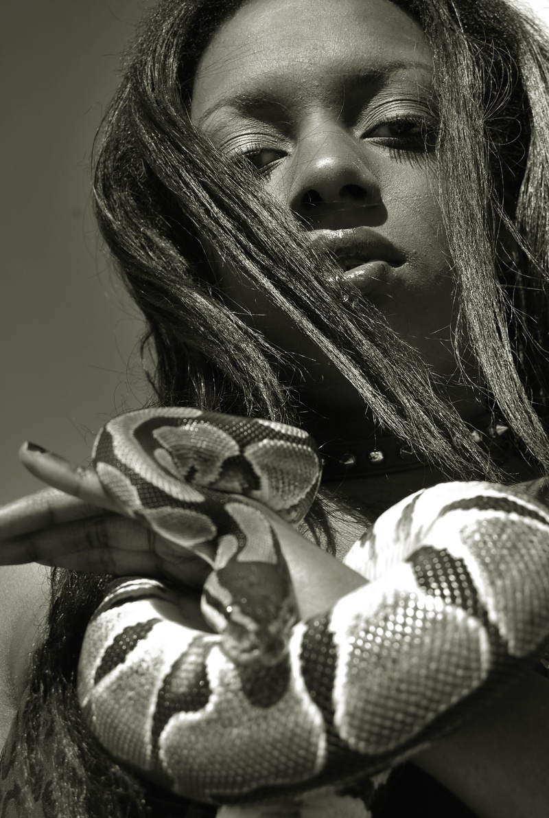 Female model photo shoot of jelizabeth