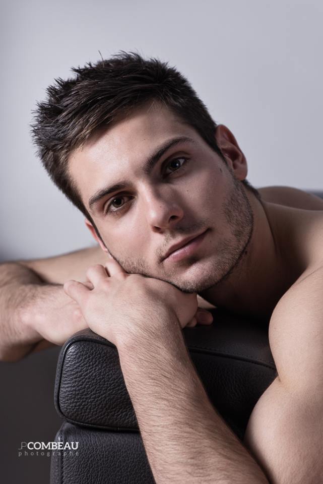 Male model photo shoot of Volodia