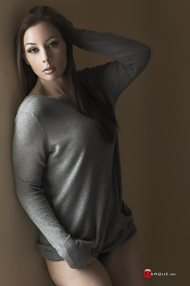 Female model photo shoot of jynxxx1