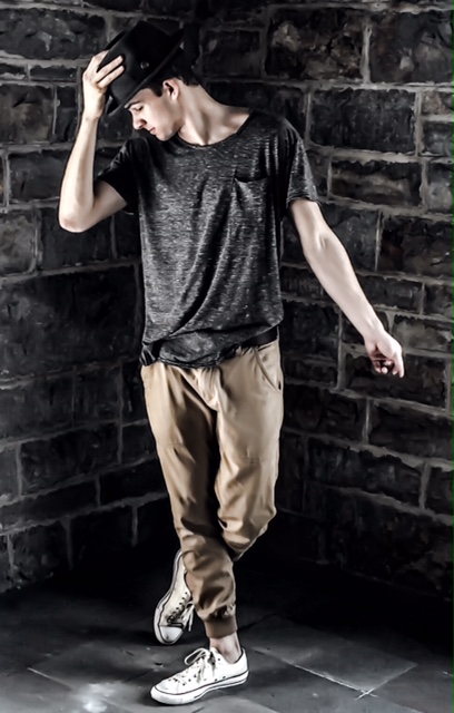 Male model photo shoot of Daniel Lindsey 