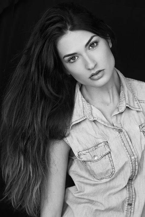 Female model photo shoot of Cristina Martinez 