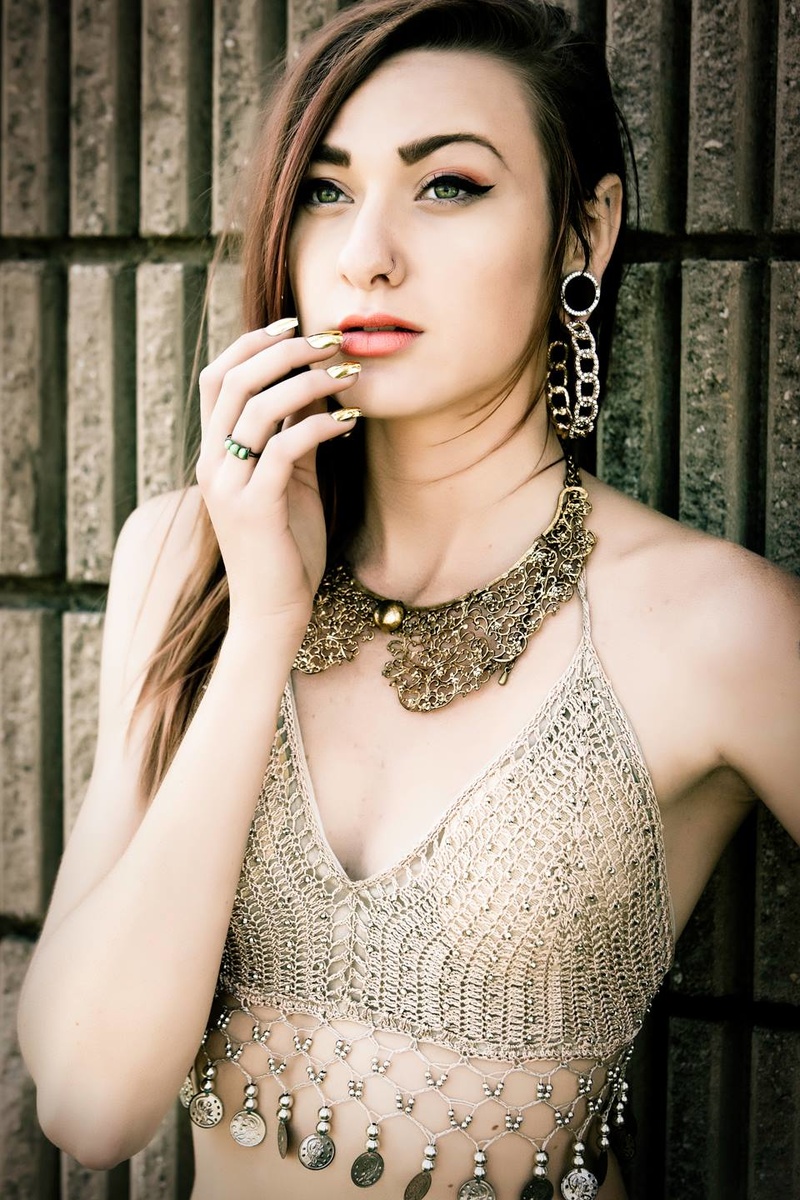 Female model photo shoot of Tasia Dupree