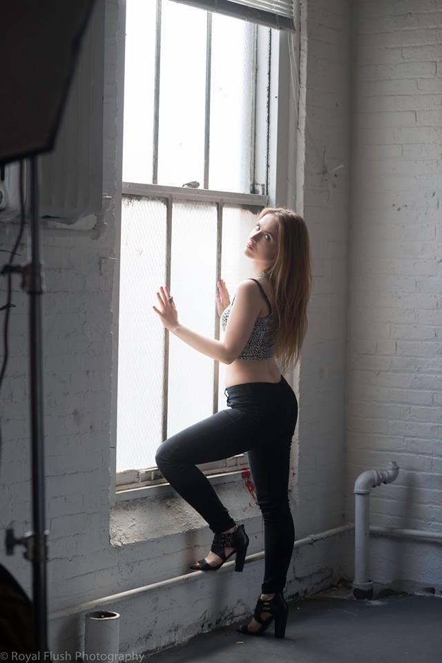 Female model photo shoot of Tori Long