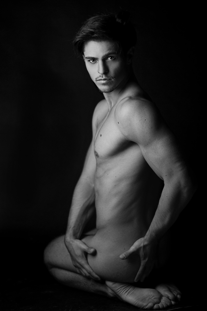 Male model photo shoot of Caio Sanfelice in Dublin