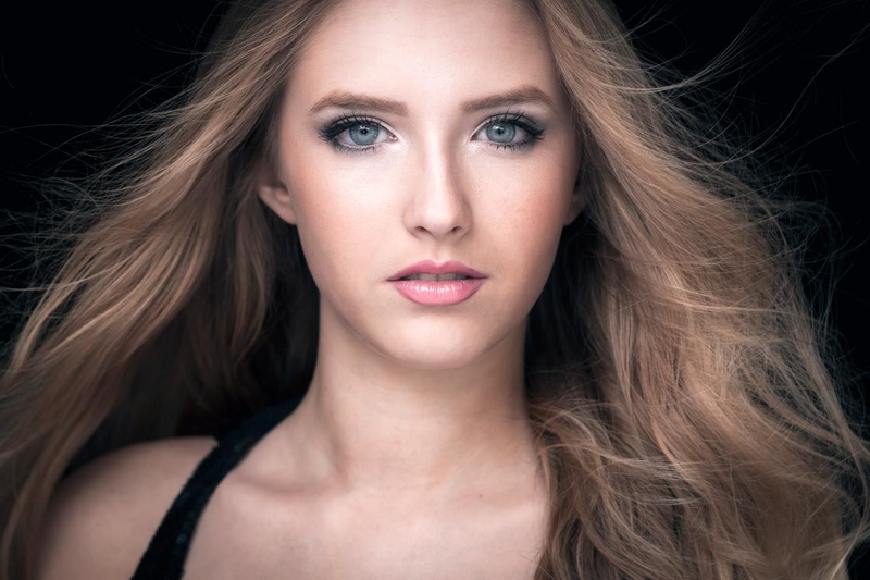 Female model photo shoot of Jenna Issott by Alvin Caban