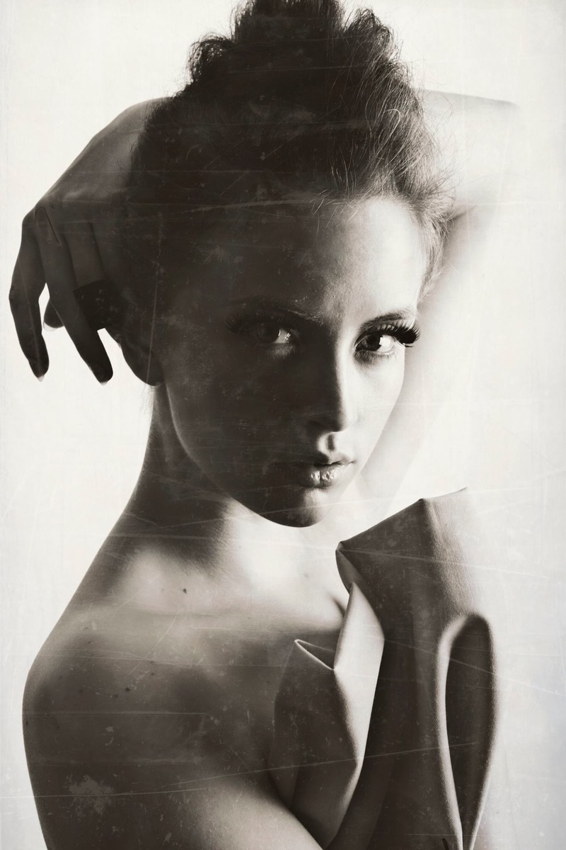 Female model photo shoot of Blu photograpy