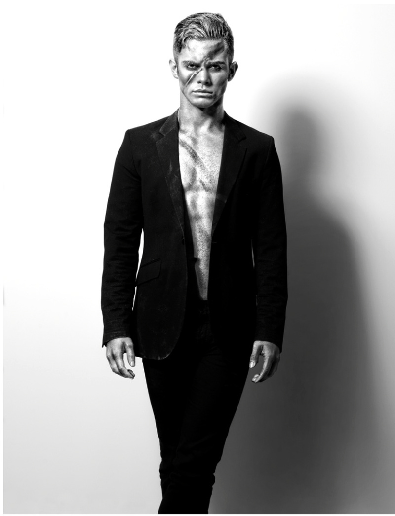 Male model photo shoot of Graden van Erkelens
