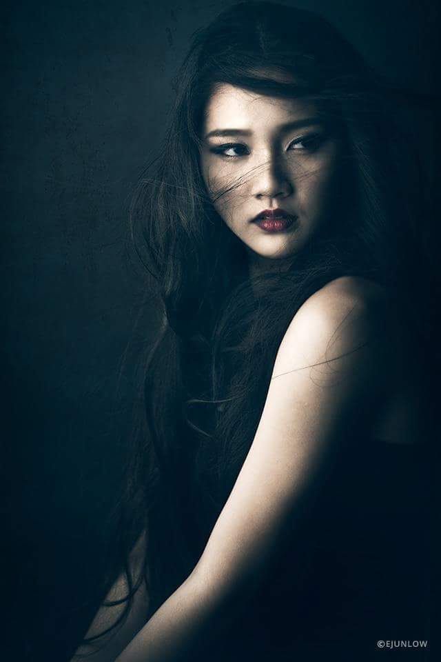 Female model photo shoot of Tanyingyi