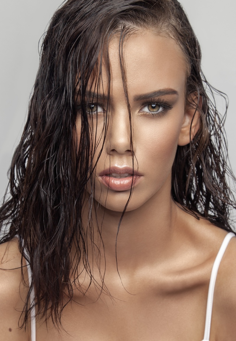 Female model photo shoot of Madison Carroll