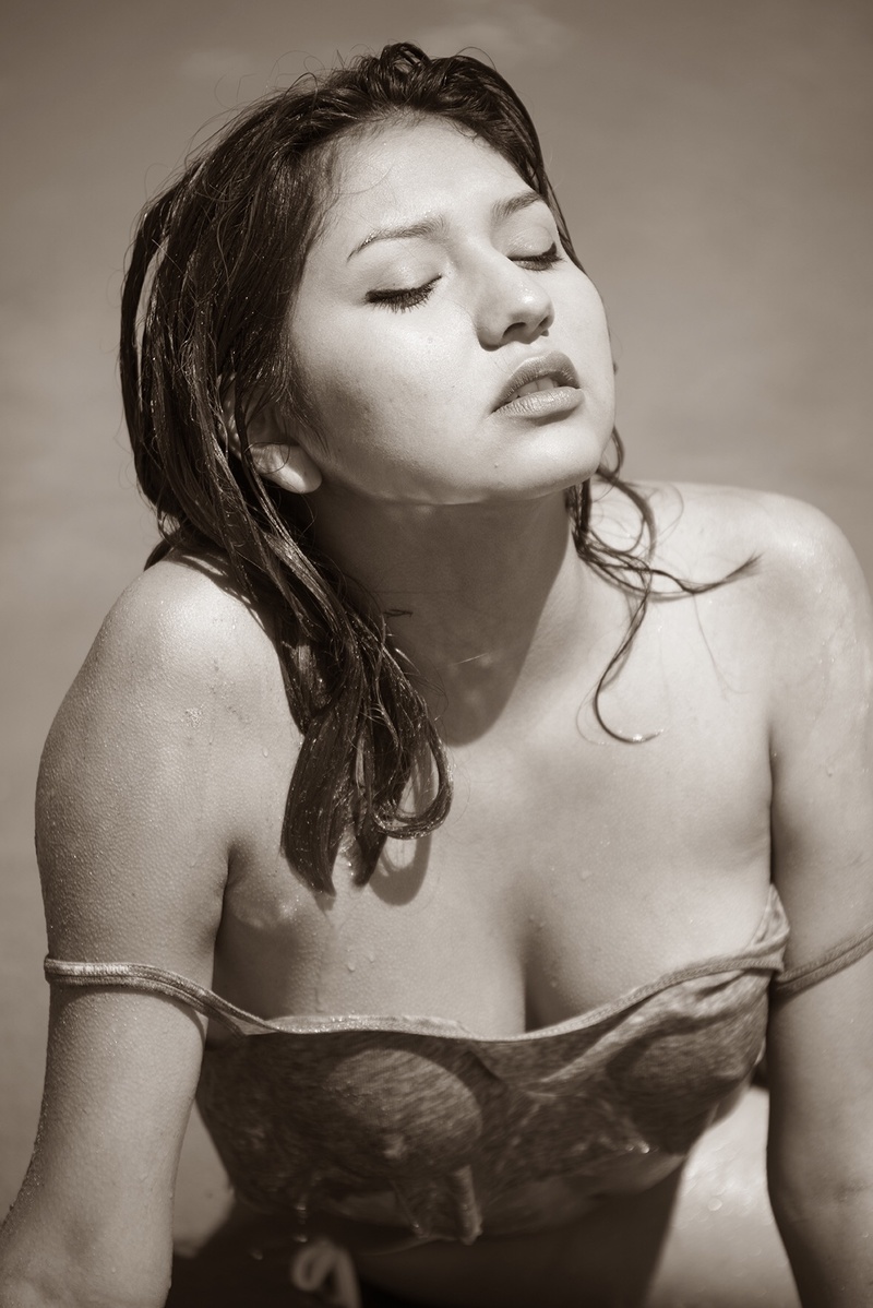 Female model photo shoot of Cheyenne Hope  in Carpinteria, ca