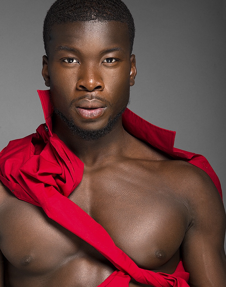 Male model photo shoot of Gaoussou in Chicago studio B