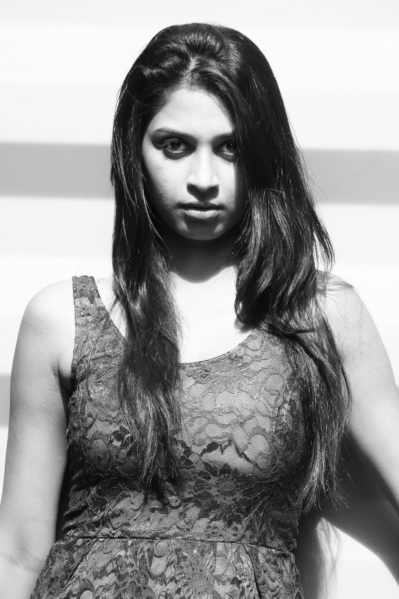 Female model photo shoot of Neha_qwer