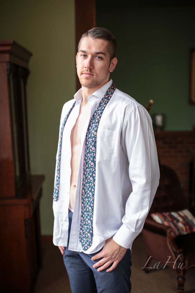 Male model photo shoot of ArturNovikovas
