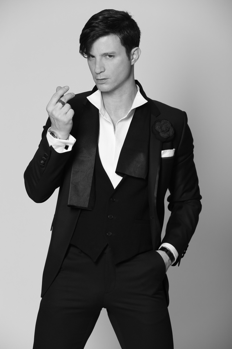 Male model photo shoot of Florent 