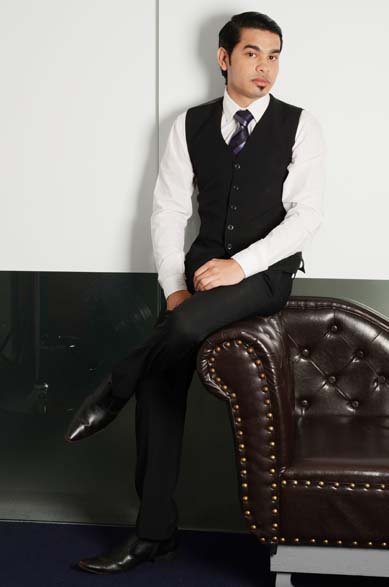 Male model photo shoot of Gavin Rodz in Hammersley House