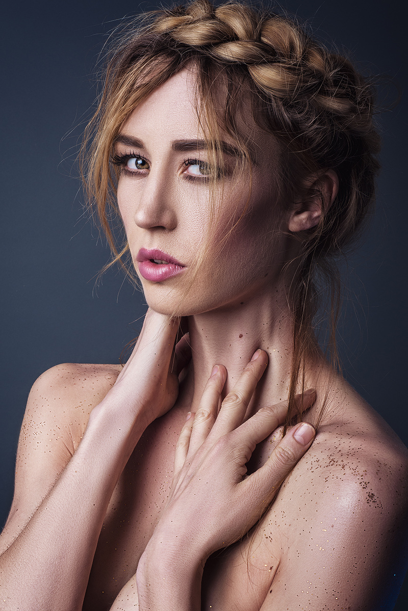 Female model photo shoot of Julia Nova