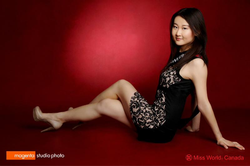 Female model photo shoot of e_wen