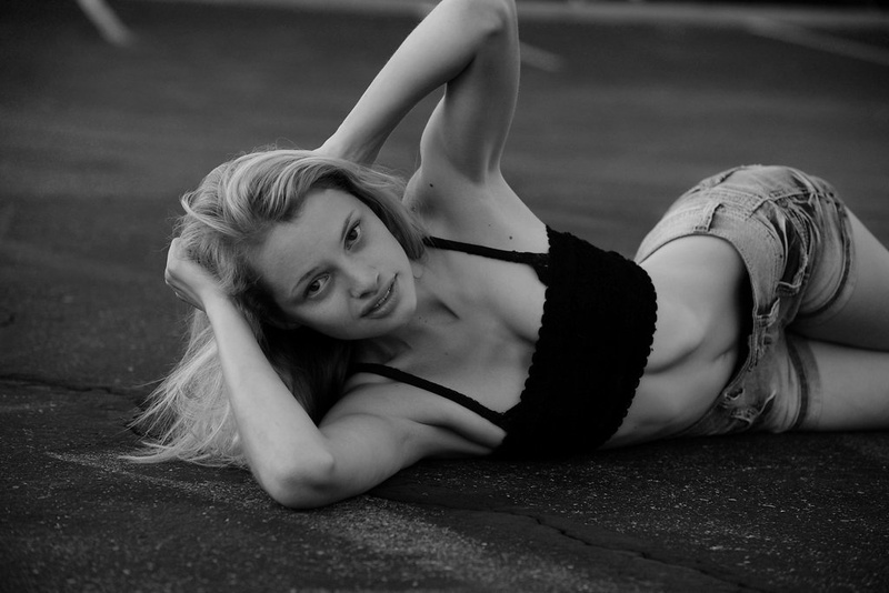 Female model photo shoot of LaurenKimberlieBrown by Tony Aguilera Photo