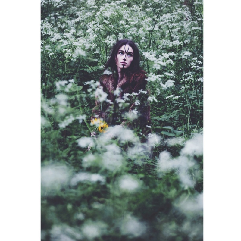 Female model photo shoot of jordanrachel in Bois de Vincennes