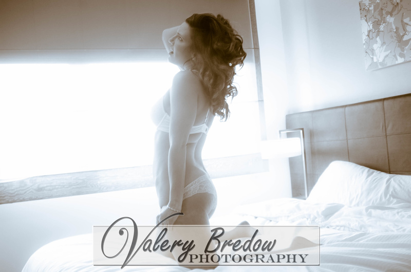 Female model photo shoot of Valery Bredow in Omaha, NE