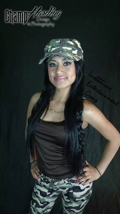 Female model photo shoot of LalyOchoa