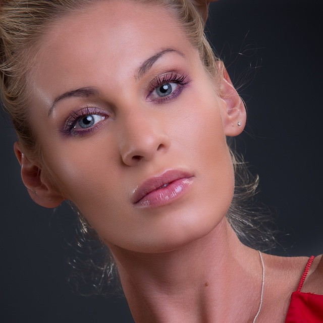 Female model photo shoot of Yana GoodDay in Florida, USA