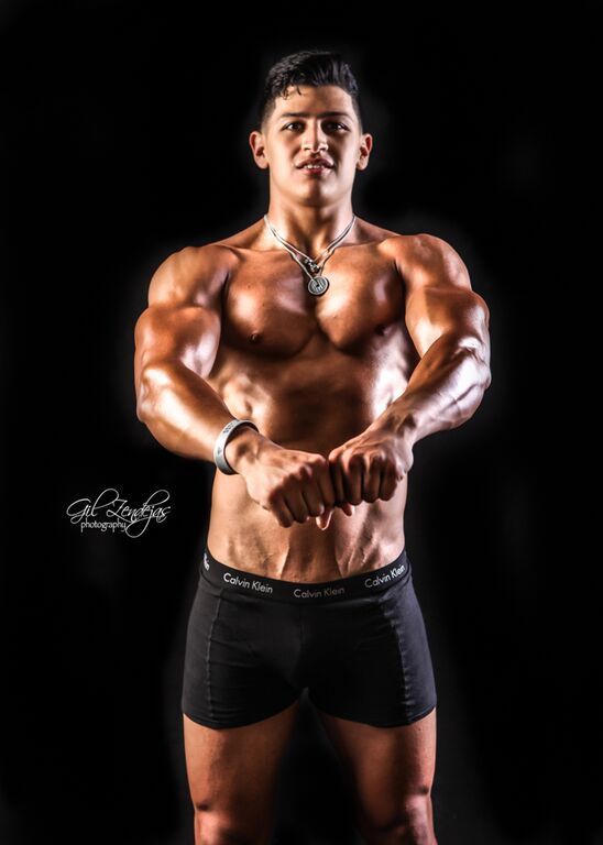 Male model photo shoot of Anthony Vasquez 
