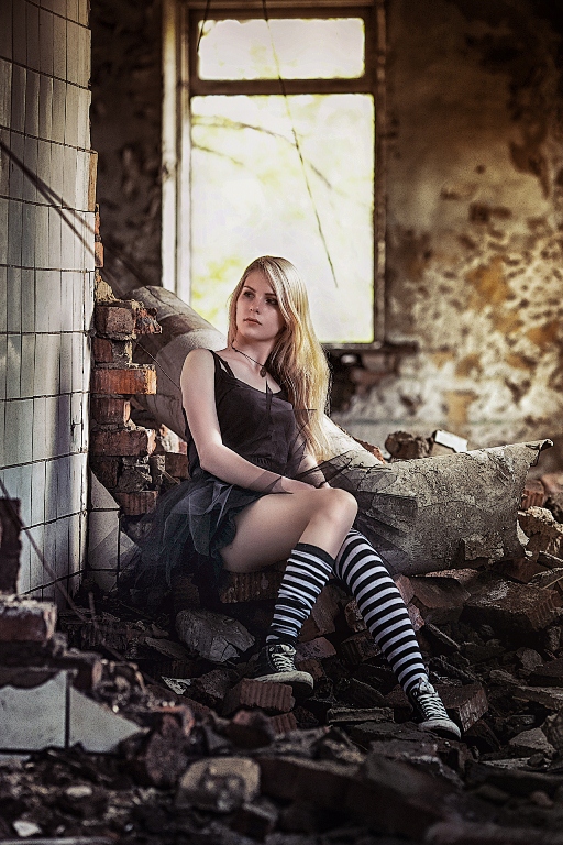 Female model photo shoot of Kate Baskova in house