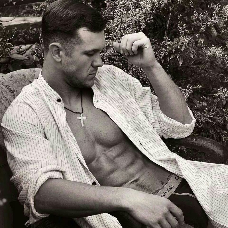 Male model photo shoot of Jamie-Ray Hartshorne
