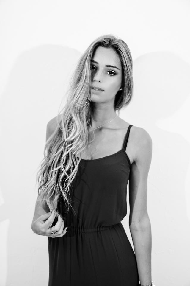 Female model photo shoot of Oliviadoyen in Miami