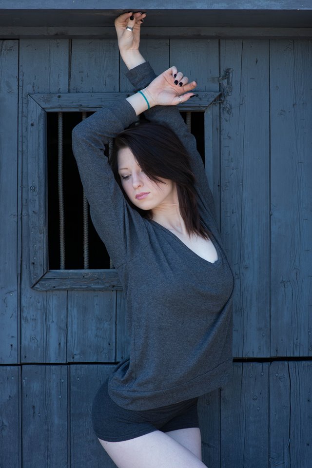 Female model photo shoot of Lauren Zaelitia
